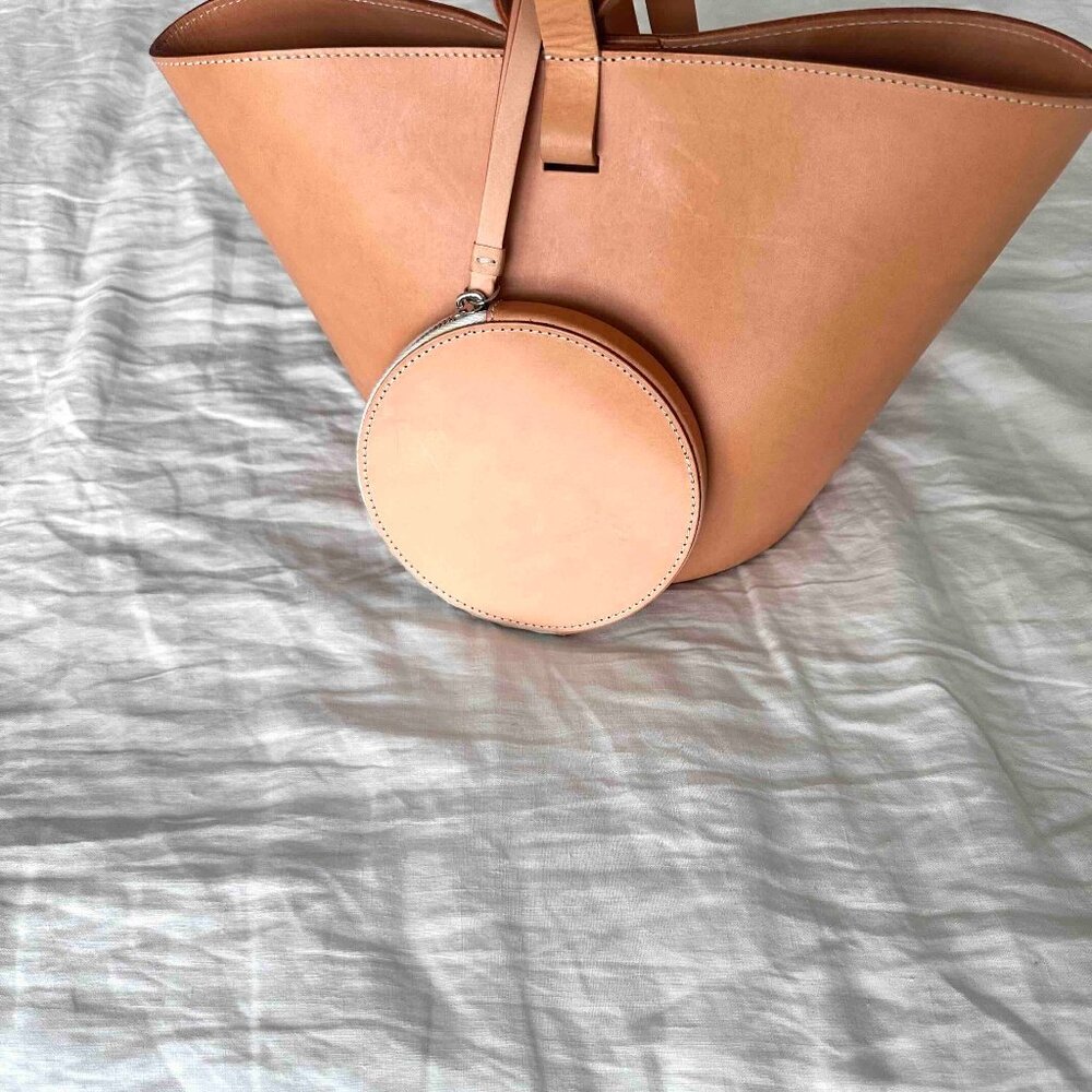 Building Block, Short Basket bag in Natural, EUC - Picture 9 of 13